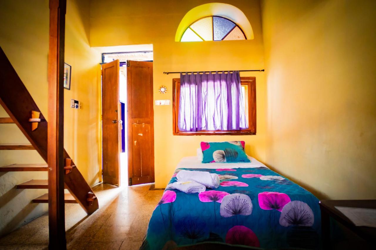 Hostal Jardin Escondido Vilcabamba Exterior photo